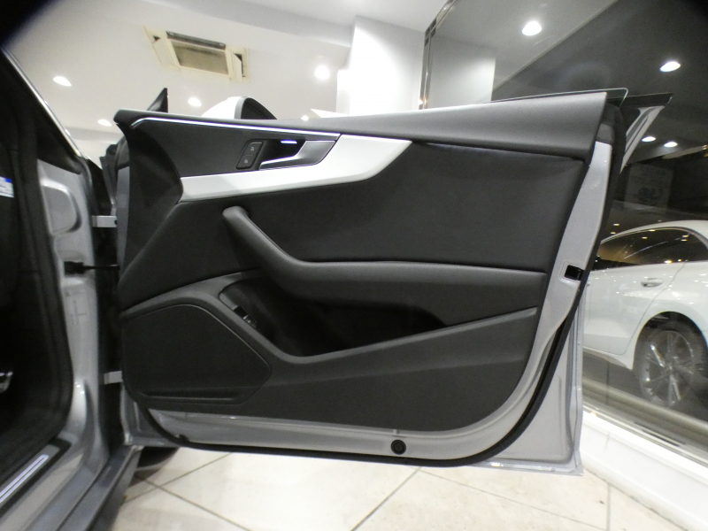 アウディ A5 A5ｽﾎﾟｰﾂﾊﾞｯｸ 2.0TFSI ｸﾜﾄﾛｽﾎﾟｰﾂ Sﾗｲﾝ&ｾｰﾌﾃｨPKG　ADVｷｰ 追ACC ﾚｰﾝ&ｻｲﾄﾞｱｼｽﾄ ｱｳﾃﾞｨﾌﾟﾚｾﾝｽ 半革 ﾋｰﾀｰ MMIﾅﾋﾞ ﾊﾞｰﾁｬﾙCP ｽﾏｰﾄﾌｫﾝIF ☆全周囲ｶﾒﾗ PDC ﾏﾄﾘｸｽLED Sﾗｲﾝｴｸｽﾃﾘｱ&18AW　2年保証