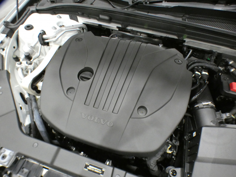 ボルボ S60 S60 B5 Rﾃﾞｻﾞｲﾝ　 ｼﾃｨｾｰﾌﾃｨ ACC･BLIS 黒半革 全席ﾋｰﾀｰ ☆ﾊﾟﾉﾗﾏSR ☆革張りﾀﾞｯｼｭﾎﾞｰﾄﾞ ﾀｯﾁｽｸﾘｰﾝHDDﾅﾋﾞ ☆B&Wｻｳﾝﾄﾞ全周囲ｶﾒﾗ ﾜｲﾔﾚｽCH ﾍｯﾄﾞｱｯﾌﾟDSP LEDﾗｲﾄ Rﾃﾞｻﾞｲﾝ専用ｴｸｽﾃﾘｱ ☆OP19AW　2年保証