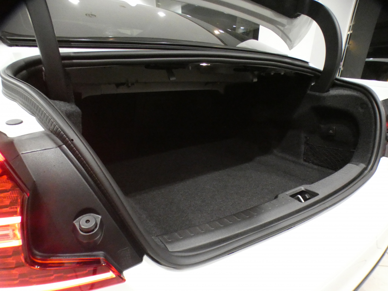 ボルボ S60 S60 B5 Rﾃﾞｻﾞｲﾝ　 ｼﾃｨｾｰﾌﾃｨ ACC･BLIS 黒半革 全席ﾋｰﾀｰ ☆ﾊﾟﾉﾗﾏSR ☆革張りﾀﾞｯｼｭﾎﾞｰﾄﾞ ﾀｯﾁｽｸﾘｰﾝHDDﾅﾋﾞ ☆B&Wｻｳﾝﾄﾞ全周囲ｶﾒﾗ ﾜｲﾔﾚｽCH ﾍｯﾄﾞｱｯﾌﾟDSP LEDﾗｲﾄ Rﾃﾞｻﾞｲﾝ専用ｴｸｽﾃﾘｱ ☆OP19AW　2年保証