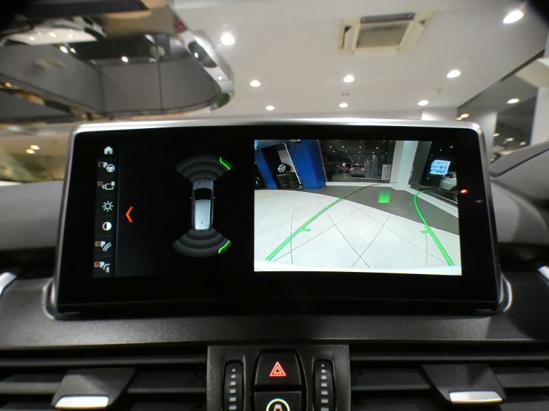 BMW 2シリーズ 218iｸﾞﾗﾝﾂｱﾗｰ ﾗｸﾞｼﾞｭｱﾘｰ ADｾｰﾌﾃｨPKG　☆有償ｶﾗｰ ☆後期 追ACC ﾚｰﾝDW 白革 ﾋｰﾀｰ iﾄﾞﾗｲﾌﾞﾅﾋﾞ(第6世代ﾀｯﾁP対応) ﾍｯﾄﾞｱｯﾌﾟDSP Bｶﾒﾗ PDC LEDﾗｲﾄ ｵｰﾄﾃｰﾙｹﾞｰﾄ　2年保証