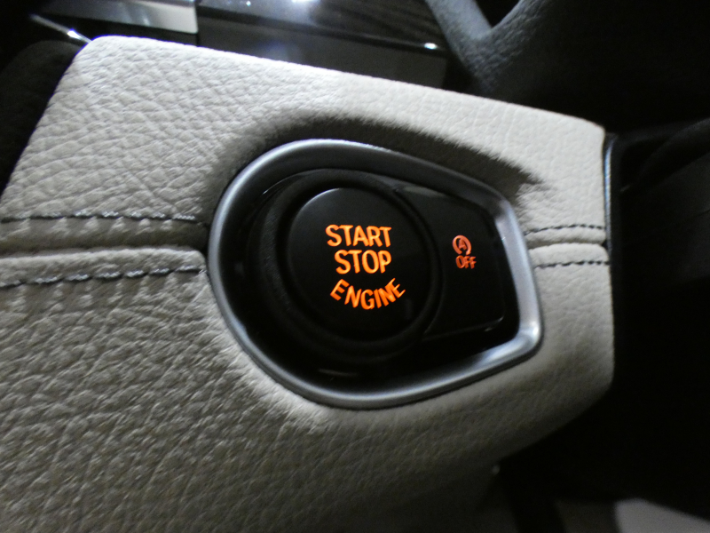 BMW 2シリーズ 218iｸﾞﾗﾝﾂｱﾗｰ ﾗｸﾞｼﾞｭｱﾘｰ ADｾｰﾌﾃｨPKG　☆有償ｶﾗｰ ☆後期 追ACC ﾚｰﾝDW 白革 ﾋｰﾀｰ iﾄﾞﾗｲﾌﾞﾅﾋﾞ(第6世代ﾀｯﾁP対応) ﾍｯﾄﾞｱｯﾌﾟDSP Bｶﾒﾗ PDC LEDﾗｲﾄ ｵｰﾄﾃｰﾙｹﾞｰﾄ　2年保証
