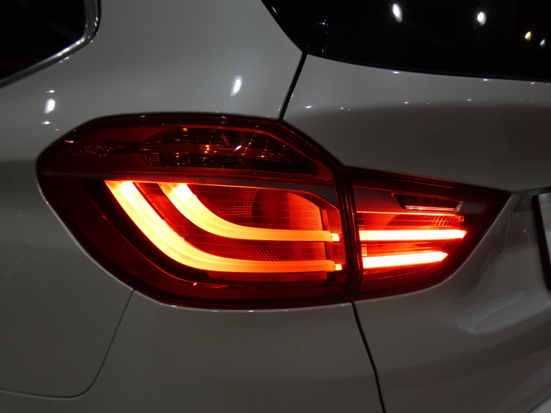 BMW 2シリーズ 218iｸﾞﾗﾝﾂｱﾗｰ ﾗｸﾞｼﾞｭｱﾘｰ ADｾｰﾌﾃｨPKG　☆有償ｶﾗｰ ☆後期 追ACC ﾚｰﾝDW 白革 ﾋｰﾀｰ iﾄﾞﾗｲﾌﾞﾅﾋﾞ(第6世代ﾀｯﾁP対応) ﾍｯﾄﾞｱｯﾌﾟDSP Bｶﾒﾗ PDC LEDﾗｲﾄ ｵｰﾄﾃｰﾙｹﾞｰﾄ　2年保証