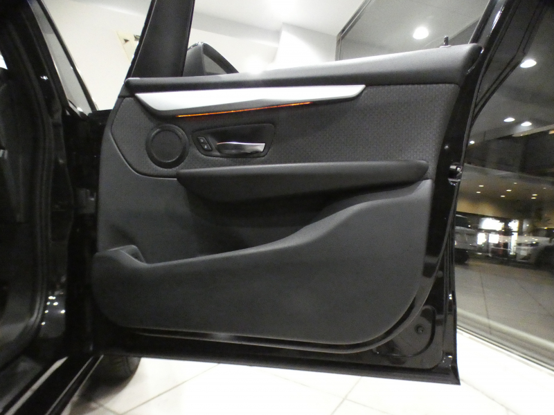 BMW 2シリーズ 218iｸﾞﾗﾝﾂｱﾗｰ ｱﾄﾞﾊﾞﾝｽﾄｱｸﾃｨﾌﾞｾｰﾌﾃｨPKG　☆後期 ☆追ACC ﾚｰﾝDW ｼｰﾄﾋｰﾀｰ iﾄﾞﾗｲﾌﾞﾅﾋﾞ(第6世代ﾀｯﾁP対応) ☆ﾍｯﾄﾞｱｯﾌﾟDSP Bｶﾒﾗ PDC LEDﾗｲﾄ ｵｰﾄﾃｰﾙｹﾞｰﾄ　2年保証