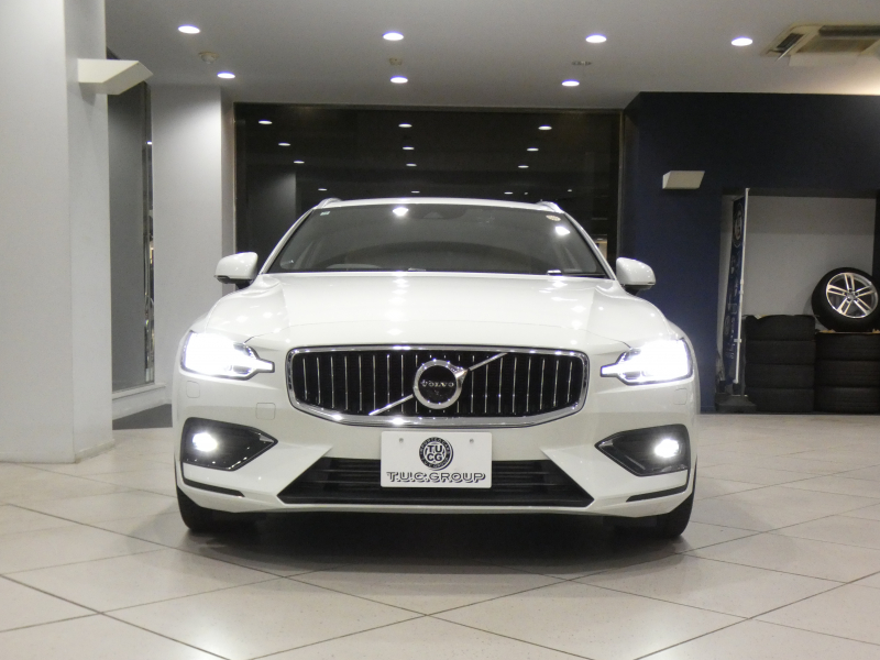 ボルボ V60 V60 T5 ｲﾝｽｸﾘﾌﾟｼｮﾝ　追ACC･LKA･ LCMA 茶革 ﾋｰﾀｰ ﾍﾞﾝﾁﾚｰﾀｰ ﾏｯｻｰｼﾞ ☆OPｲﾝﾃﾘｱﾄﾘﾑ ﾀｯﾁｽｸﾘｰﾝHDDﾅﾋﾞTV harmank 全周囲ｶﾒﾗ ﾍｯﾄﾞｱｯﾌﾟDSP LEDﾗｲﾄ ｵｰﾄﾃｰﾙｹﾞｰﾄ 18AW　2年保証