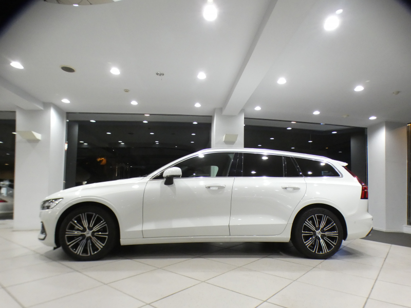 ボルボ V60 V60 T5 ｲﾝｽｸﾘﾌﾟｼｮﾝ　追ACC･LKA･ LCMA 茶革 ﾋｰﾀｰ ﾍﾞﾝﾁﾚｰﾀｰ ﾏｯｻｰｼﾞ ☆OPｲﾝﾃﾘｱﾄﾘﾑ ﾀｯﾁｽｸﾘｰﾝHDDﾅﾋﾞTV harmank 全周囲ｶﾒﾗ ﾍｯﾄﾞｱｯﾌﾟDSP LEDﾗｲﾄ ｵｰﾄﾃｰﾙｹﾞｰﾄ 18AW　2年保証