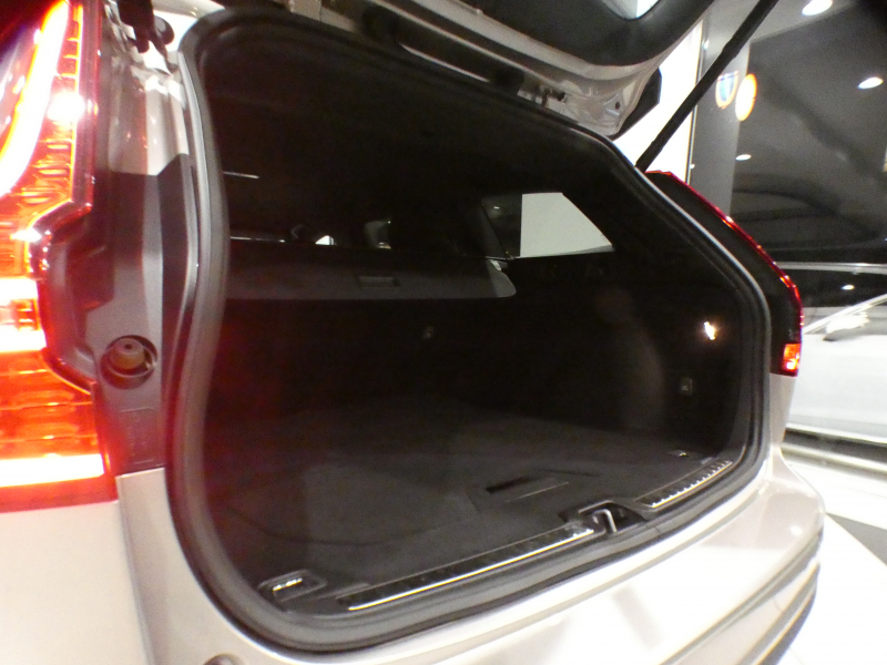 ボルボ V60 V60 ｸﾛｽｶﾝﾄﾘｰ ｱﾙﾃｨﾒｯﾄB5 AWD　☆1ｵｰﾅｰ 追ACC･LKA･ LCMA 茶革 ﾋｰﾀｰ ﾍﾞﾝﾁﾚｰﾀｰ ﾏｯｻｰｼﾞ ☆ｽﾃｱﾋｰﾀｰ ☆革張りﾀﾞｯｼｭﾎﾞｰﾄﾞ ☆Googleﾅﾋﾞ harmank 全周囲ｶﾒﾗ ﾍｯﾄﾞｱｯﾌﾟDSP LEDﾗｲﾄ ｵｰﾄﾃｰﾙｹﾞｰﾄ 19AW　2年保証