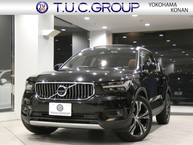 ボルボ XC40 XC40 T5 AWD ｲﾝｽｸﾘﾌﾟｼｮﾝ　☆1ｵｰﾅｰ 追ACC･LKA･ BLIS 赤革 ☆全席ﾋｰﾀｰ☆ｻﾝﾙｰﾌ ☆ｸﾘｽﾀﾙｼﾌﾄ ﾀｯﾁｽｸﾘｰﾝHDDﾅﾋﾞ harmank 全周囲ｶﾒﾗ ﾜｲﾔﾚｽCH LEDﾗｲﾄ ｵｰﾄﾃｰﾙｹﾞｰﾄ 19AW　2年保証