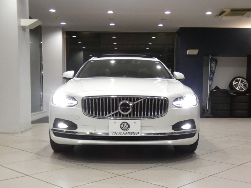 ボルボ V90 V90 B6 AWD ｲﾝｽｸﾘﾌﾟｼｮﾝ　ｼﾃｨｾｰﾌ 追ACC･LKA･ LCMA ｽﾃｱﾋｰﾀｰ 茶革 全席ﾋｰﾀｰ ☆ﾊﾟﾉﾗﾏSR ﾀｯﾁｽｸﾘｰﾝHDDﾅﾋﾞTV ☆B&Wｻｳﾝﾄﾞ 全周ｶﾒﾗ PDC ﾍｯﾄﾞｱｯﾌﾟDSP ☆ｸﾘｽﾀﾙｼﾌﾄ LEDﾗｲﾄ 専用ｴｸｽﾃﾘｱ&19AW B6ｴﾝｼﾞﾝ +ﾓｰﾀｰ　2年保証