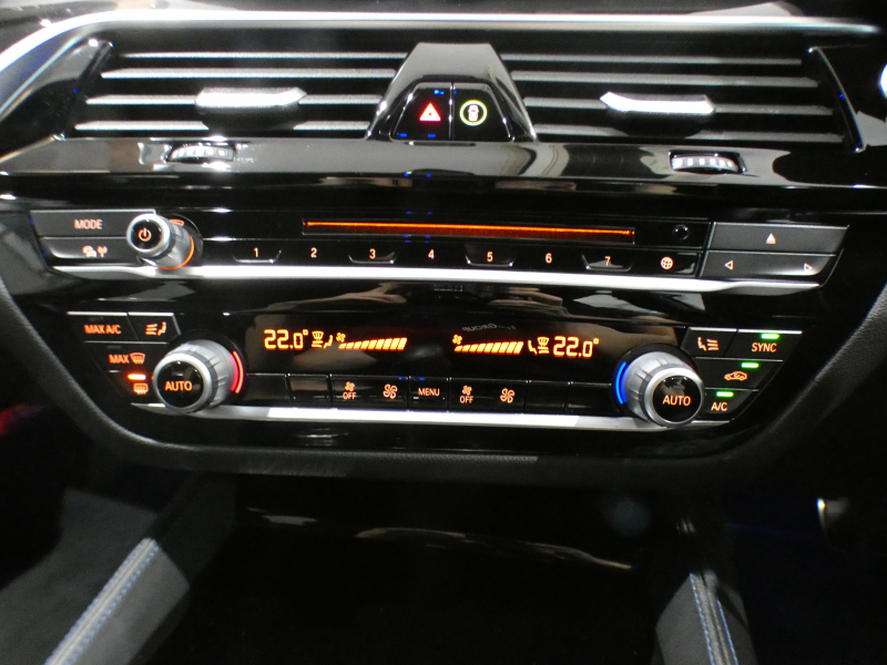 BMW 5シリーズ 523iﾂｰﾘﾝｸﾞｴﾃﾞｨｼｮﾝ ﾐｯｼｮﾝｲﾝﾎﾟｯｼﾌﾞﾙ　☆特別仕様 Dｱｼｽﾄ+ 追ACC ﾚｰﾝCHW 衝突軽減 ｸﾛｽ/ｱﾙｶﾝﾀｰﾗｼｰﾄ  iﾄﾞﾗｲﾌﾞﾅﾋﾞ(第6世代ﾀｯﾁP対応) ☆harman/k 全周囲ｶﾒﾗ PDC ☆ﾍｯﾄﾞｱｯﾌﾟDSP LEDﾗｲﾄ ｵｰﾄﾄﾗﾝｸ Mｽﾎﾟｰﾂｴｱﾛ&19AW　2年保証