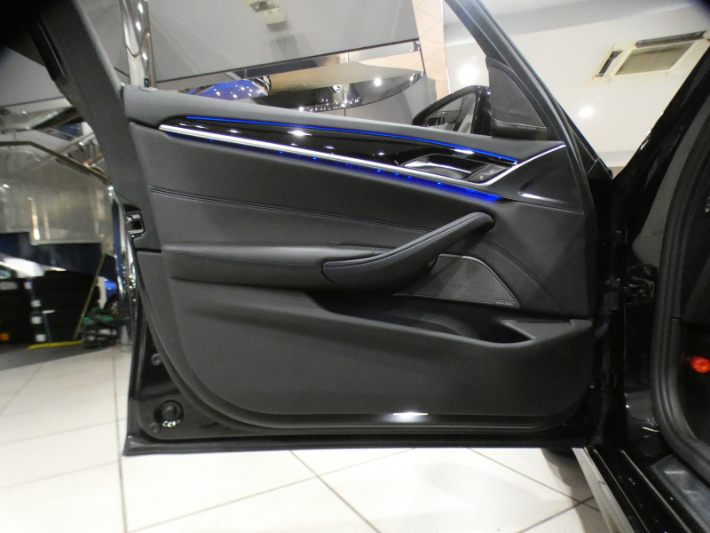 BMW 5シリーズ 523iﾂｰﾘﾝｸﾞｴﾃﾞｨｼｮﾝ ﾐｯｼｮﾝｲﾝﾎﾟｯｼﾌﾞﾙ　☆特別仕様 Dｱｼｽﾄ+ 追ACC ﾚｰﾝCHW 衝突軽減 ｸﾛｽ/ｱﾙｶﾝﾀｰﾗｼｰﾄ  iﾄﾞﾗｲﾌﾞﾅﾋﾞ(第6世代ﾀｯﾁP対応) ☆harman/k 全周囲ｶﾒﾗ PDC ☆ﾍｯﾄﾞｱｯﾌﾟDSP LEDﾗｲﾄ ｵｰﾄﾄﾗﾝｸ Mｽﾎﾟｰﾂｴｱﾛ&19AW　2年保証