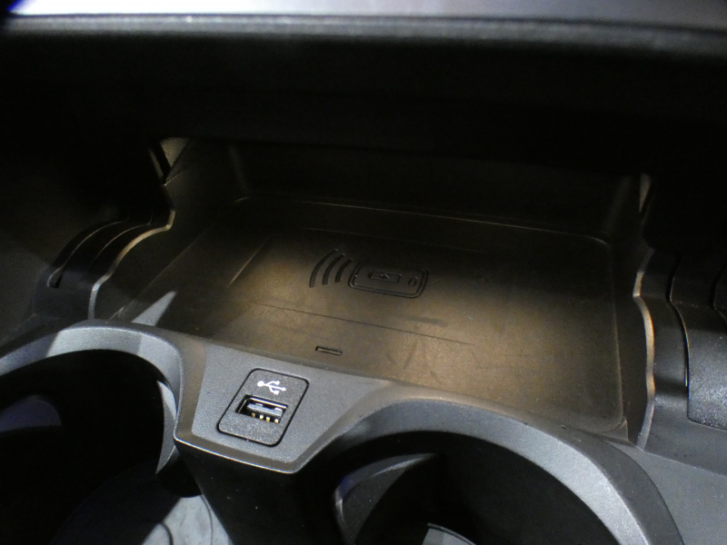 BMW 3シリーズ 320i ﾋﾟｭｱｴﾚｶﾞﾝｽ　☆首都圏限定100台 Dｱｼｽﾄ+ 追ACC ﾚｰﾝCHW 衝突軽減 茶革 ﾋｰﾀｰ  iﾄﾞﾗｲﾌﾞﾅﾋﾞ(第7世代ﾀｯﾁP対応) ﾜｲﾔﾚｽCH ☆TVﾁｭｰﾅｰ 全周囲ｶﾒﾗ PDC  LEDﾗｲﾄ ｵｰﾄﾄﾗﾝｸ 17AW　2年保証
