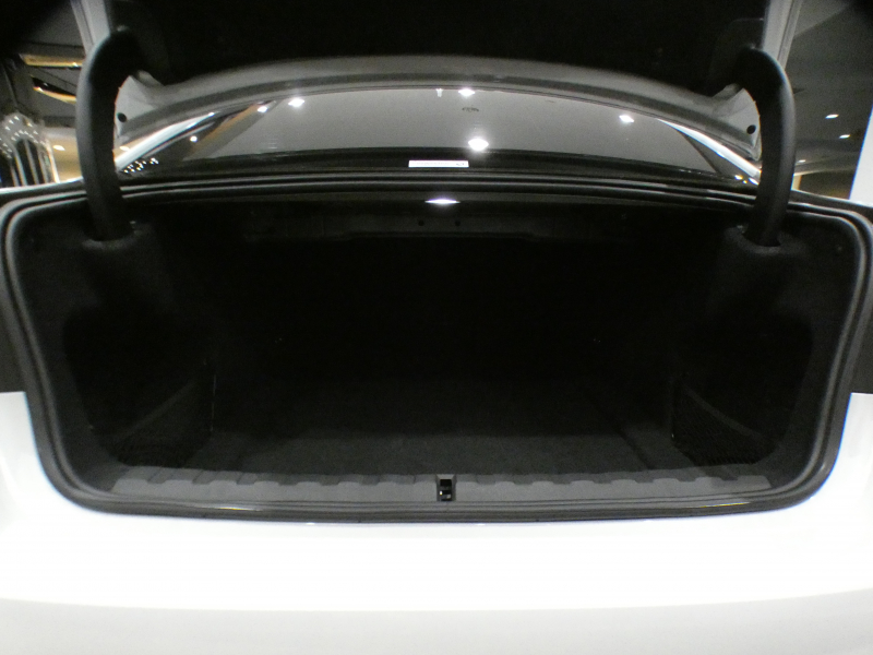 BMW 3シリーズ 320i ﾋﾟｭｱｴﾚｶﾞﾝｽ　☆首都圏限定100台 Dｱｼｽﾄ+ 追ACC ﾚｰﾝCHW 衝突軽減 茶革 ﾋｰﾀｰ  iﾄﾞﾗｲﾌﾞﾅﾋﾞ(第7世代ﾀｯﾁP対応) ﾜｲﾔﾚｽCH ☆TVﾁｭｰﾅｰ 全周囲ｶﾒﾗ PDC  LEDﾗｲﾄ ｵｰﾄﾄﾗﾝｸ 17AW　2年保証