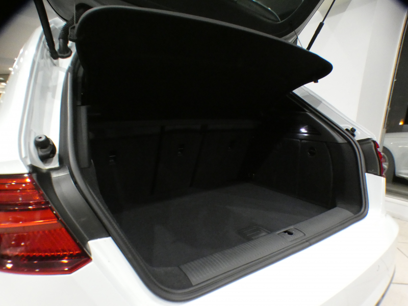 アウディ S3 S3ｽﾎﾟｰﾂﾊﾞｯｸ  ｱｼｽﾀﾝｽPKG　後期 追ACC ﾚｰﾝ&ｻｲﾄﾞｱｼｽﾄ ☆黒ﾅｯﾊﾟ革 ﾋｰﾀｰ ☆B&Oｻｳﾝﾄﾞ MMIﾅﾋﾞ ﾊﾞｰﾁｬﾙCP ｽﾏｰﾄﾌｫﾝIF Bｶﾒﾗ PDC ﾏﾄﾘｸｽLED ☆ﾚﾑｽﾏﾌﾗｰ 専用ｴｸｽﾃﾘｱ&18AW 赤ｷｬﾘﾊﾟｰ H&Rﾀﾞｳﾝｻｽ 290ps　2年保証