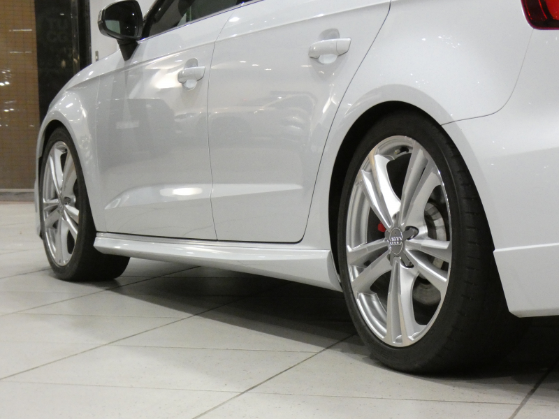 アウディ S3 S3ｽﾎﾟｰﾂﾊﾞｯｸ  ｱｼｽﾀﾝｽPKG　後期 追ACC ﾚｰﾝ&ｻｲﾄﾞｱｼｽﾄ ☆黒ﾅｯﾊﾟ革 ﾋｰﾀｰ ☆B&Oｻｳﾝﾄﾞ MMIﾅﾋﾞ ﾊﾞｰﾁｬﾙCP ｽﾏｰﾄﾌｫﾝIF Bｶﾒﾗ PDC ﾏﾄﾘｸｽLED ☆ﾚﾑｽﾏﾌﾗｰ 専用ｴｸｽﾃﾘｱ&18AW 赤ｷｬﾘﾊﾟｰ H&Rﾀﾞｳﾝｻｽ 290ps　2年保証