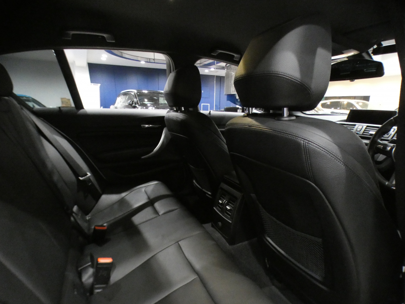 BMW 1シリーズ M135i ﾊﾟｰｷﾝｸﾞｻﾎﾟｰﾄPKG　ｺﾝﾌｫA 黒革 ﾋｰﾀｰ iDriveﾅﾋﾞ(CIC) BTｵｰﾃﾞｨｵ ☆Bｶﾒﾗ Rｾﾝｻｰ ｷｾﾉﾝ 専用ｴｸｽﾃﾘｱ&18AW 326ps　2年保証
