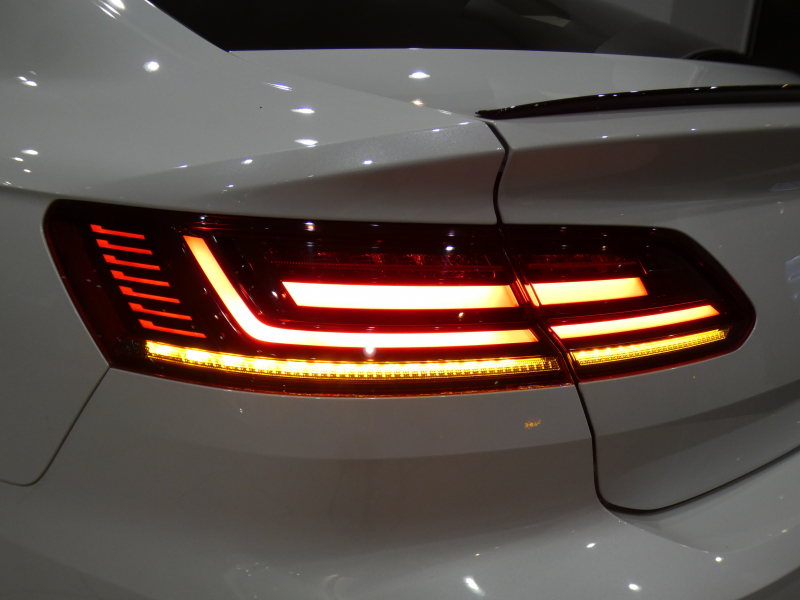 フォルクスワーゲン アルテオン ｱﾙﾃｵﾝ TSI 4MOTION Rﾗｲﾝ ｱﾄﾞﾊﾞﾝｽ ﾗｸﾞｼﾞｭｱﾘｰPKG　追ACC ﾚｰﾝﾁｪﾝｼﾞLKA 黒革 全席ﾋｰﾀｰ ﾊﾟﾉﾗﾏSR ﾃﾞｨｽｶﾊﾞｰﾅﾋﾞ ☆DYNAUDIOｻｳﾝﾄﾞ 全周ｶﾒﾗ ﾍｯﾄﾞｱｯﾌﾟDSP LEDﾗｲﾄ ｱﾝﾋﾞｴﾝﾄﾗｲﾄ ☆ﾏｸｽﾄﾝｴｱﾛ ☆ﾛﾊﾅ20AW ﾀﾞｳﾝｻｽ　2年保証
