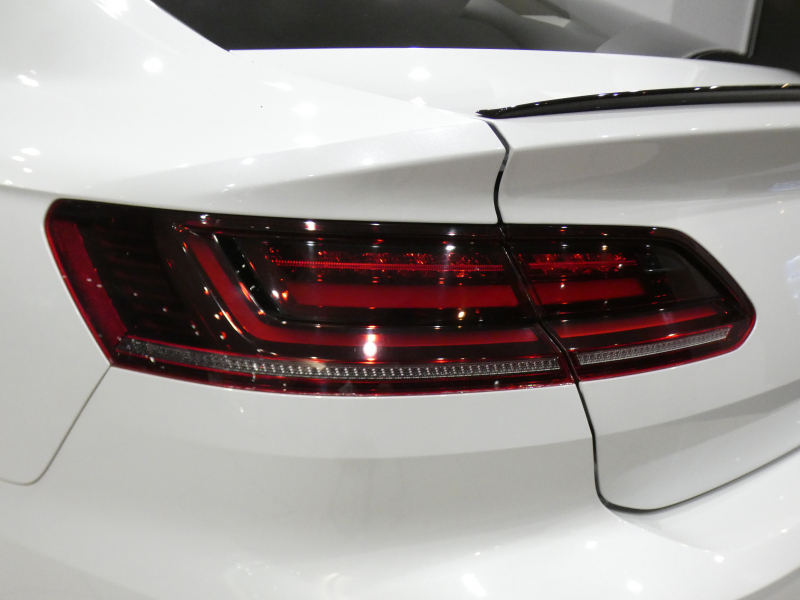 フォルクスワーゲン アルテオン ｱﾙﾃｵﾝ TSI 4MOTION Rﾗｲﾝ ｱﾄﾞﾊﾞﾝｽ ﾗｸﾞｼﾞｭｱﾘｰPKG　追ACC ﾚｰﾝﾁｪﾝｼﾞLKA 黒革 全席ﾋｰﾀｰ ﾊﾟﾉﾗﾏSR ﾃﾞｨｽｶﾊﾞｰﾅﾋﾞ ☆DYNAUDIOｻｳﾝﾄﾞ 全周ｶﾒﾗ ﾍｯﾄﾞｱｯﾌﾟDSP LEDﾗｲﾄ ｱﾝﾋﾞｴﾝﾄﾗｲﾄ ☆ﾏｸｽﾄﾝｴｱﾛ ☆ﾛﾊﾅ20AW ﾀﾞｳﾝｻｽ　2年保証