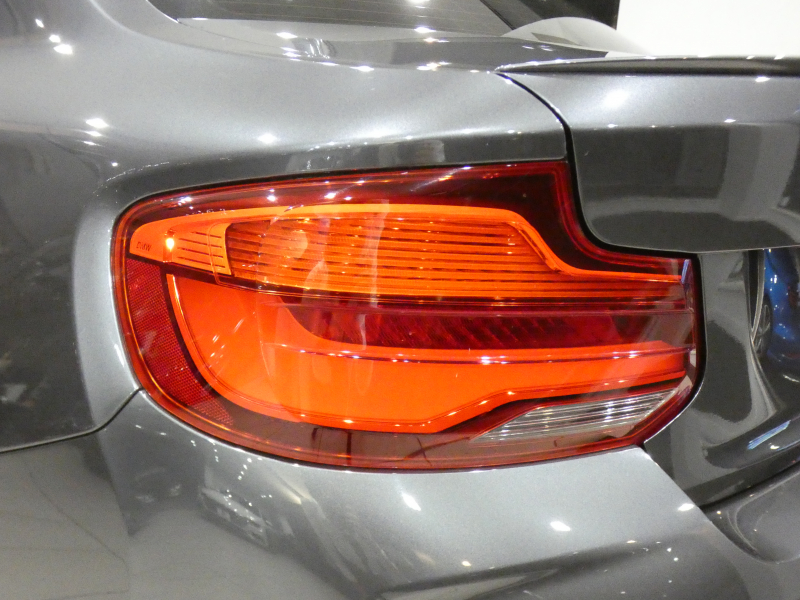 BMW Mシリーズ M2ｸｰﾍﾟ　☆後期 ｺﾝﾌｫA 黒革 ﾋｰﾀｰ ☆CS用ｱﾙｶﾝﾀﾗｽﾃｱﾘﾝｸﾞ ﾀｯﾁP対応iDriveﾅﾋﾞ ☆harman/k ☆TVﾁｭｰﾅｰ Bｶﾒﾗ PDC LEDﾗｲﾄ 専用ｴｸｽﾃﾘｱ&19AW 370ps　2年保証