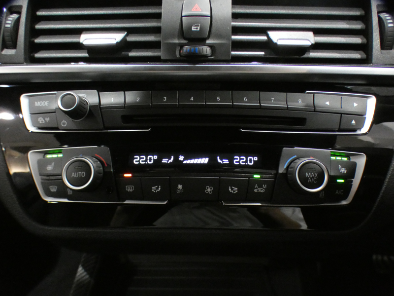 BMW Mシリーズ M2ｸｰﾍﾟ　☆後期 ｺﾝﾌｫA 黒革 ﾋｰﾀｰ ☆CS用ｱﾙｶﾝﾀﾗｽﾃｱﾘﾝｸﾞ ﾀｯﾁP対応iDriveﾅﾋﾞ ☆harman/k ☆TVﾁｭｰﾅｰ Bｶﾒﾗ PDC LEDﾗｲﾄ 専用ｴｸｽﾃﾘｱ&19AW 370ps　2年保証