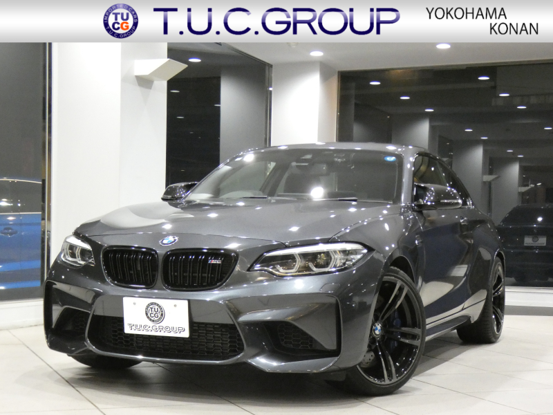 BMW Mシリーズ M2ｸｰﾍﾟ　☆後期 ｺﾝﾌｫA 黒革 ﾋｰﾀｰ ☆CS用ｱﾙｶﾝﾀﾗｽﾃｱﾘﾝｸﾞ ﾀｯﾁP対応iDriveﾅﾋﾞ ☆harman/k ☆TVﾁｭｰﾅｰ Bｶﾒﾗ PDC LEDﾗｲﾄ 専用ｴｸｽﾃﾘｱ&19AW 370ps　2年保証