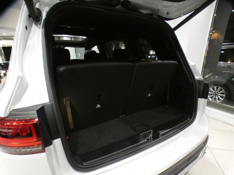 AMG GLB GLB35 4MATIC ｱﾄﾞﾊﾞﾝｽﾄﾞ&ﾚｰﾀﾞｰｾｰﾌﾃｨPKG　 ☆赤&黒革 ☆ﾊﾟﾉﾗﾏSR MBUX TV carPlay 全周囲ｶﾒﾗ PTS ﾍｯﾄﾞｱｯﾌﾟDSP ﾏﾙﾁﾋﾞｰﾑLED ｱﾝﾋﾞｴﾝﾄﾗｲﾄ AMG専用ｴｸｽﾃﾘｱ&19AW 306ps　2年保証
