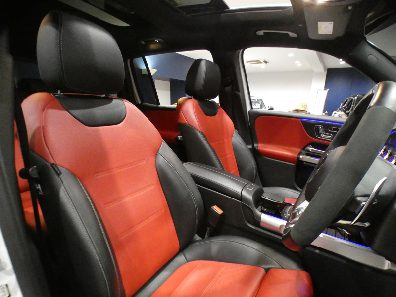 AMG GLB GLB35 4MATIC ｱﾄﾞﾊﾞﾝｽﾄﾞ&ﾚｰﾀﾞｰｾｰﾌﾃｨPKG　 ☆赤&黒革 ☆ﾊﾟﾉﾗﾏSR MBUX TV carPlay 全周囲ｶﾒﾗ PTS ﾍｯﾄﾞｱｯﾌﾟDSP ﾏﾙﾁﾋﾞｰﾑLED ｱﾝﾋﾞｴﾝﾄﾗｲﾄ AMG専用ｴｸｽﾃﾘｱ&19AW 306ps　2年保証