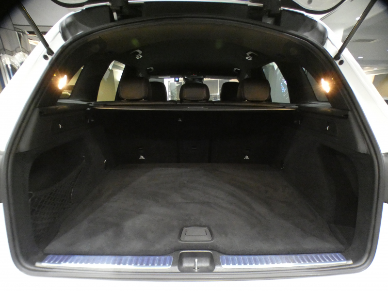 メルセデスベンツ GLC GLC220d 4MATIC ｽﾎﾟｰﾂﾗｲﾝED　☆1ｵｰﾅｰ ☆特別仕様 後期 黒革 ﾋｰﾀｰ MBUX Meｺﾈ 全周囲ｶﾒﾗ PTS ﾜｲﾔﾚｽCH LEDﾗｲﾄ ｱﾝﾋﾞｴﾝﾄﾗｲﾄ AMGｽﾀｲﾘﾝｸﾞ&19AW　2年保証