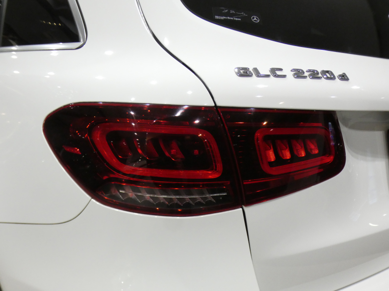 メルセデスベンツ GLC GLC220d 4MATIC ｽﾎﾟｰﾂﾗｲﾝED　☆1ｵｰﾅｰ ☆特別仕様 後期 黒革 ﾋｰﾀｰ MBUX Meｺﾈ 全周囲ｶﾒﾗ PTS ﾜｲﾔﾚｽCH LEDﾗｲﾄ ｱﾝﾋﾞｴﾝﾄﾗｲﾄ AMGｽﾀｲﾘﾝｸﾞ&19AW　2年保証