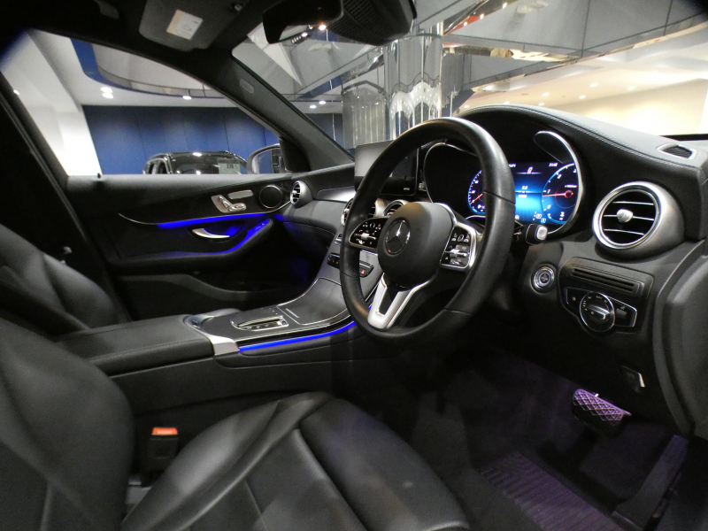 メルセデスベンツ GLC GLC220d 4MATIC ｽﾎﾟｰﾂﾗｲﾝED　☆1ｵｰﾅｰ ☆特別仕様 後期 黒革 ﾋｰﾀｰ MBUX Meｺﾈ 全周囲ｶﾒﾗ PTS ﾜｲﾔﾚｽCH LEDﾗｲﾄ ｱﾝﾋﾞｴﾝﾄﾗｲﾄ AMGｽﾀｲﾘﾝｸﾞ&19AW　2年保証