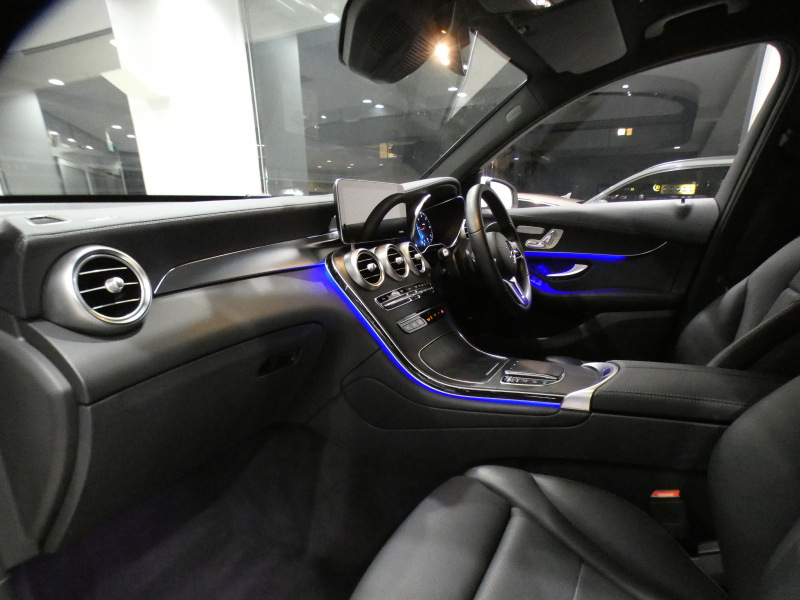 メルセデスベンツ GLC GLC220d 4MATIC ｽﾎﾟｰﾂﾗｲﾝED　☆1ｵｰﾅｰ ☆特別仕様 後期 黒革 ﾋｰﾀｰ MBUX Meｺﾈ 全周囲ｶﾒﾗ PTS ﾜｲﾔﾚｽCH LEDﾗｲﾄ ｱﾝﾋﾞｴﾝﾄﾗｲﾄ AMGｽﾀｲﾘﾝｸﾞ&19AW　2年保証