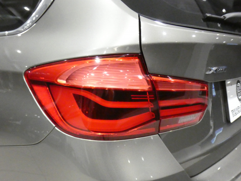 BMW 3シリーズ 320i XDriveﾂｰﾘﾝｸﾞ ﾗｸﾞｼﾞｭｱﾘｰ　後期 追ACC ﾚｰﾝCHW 衝突軽減 ☆ﾍｯﾄﾞｱｯﾌﾟDSP ﾍﾞｰｼﾞｭ革 ﾋｰﾀｰ ﾀｯﾁP対応iﾄﾞﾗｲﾌﾞﾅﾋﾞ(第6世代) ☆ﾄｯﾌﾟ･ｻｲﾄﾞﾋﾞｭｰｶﾒﾗ PDC ☆TVﾁｭｰﾅｰ LEDﾗｲﾄ&ﾃｰﾙﾗﾝﾌﾟ ｵｰﾄﾃｰﾙｹﾞｰﾄ　2年保証