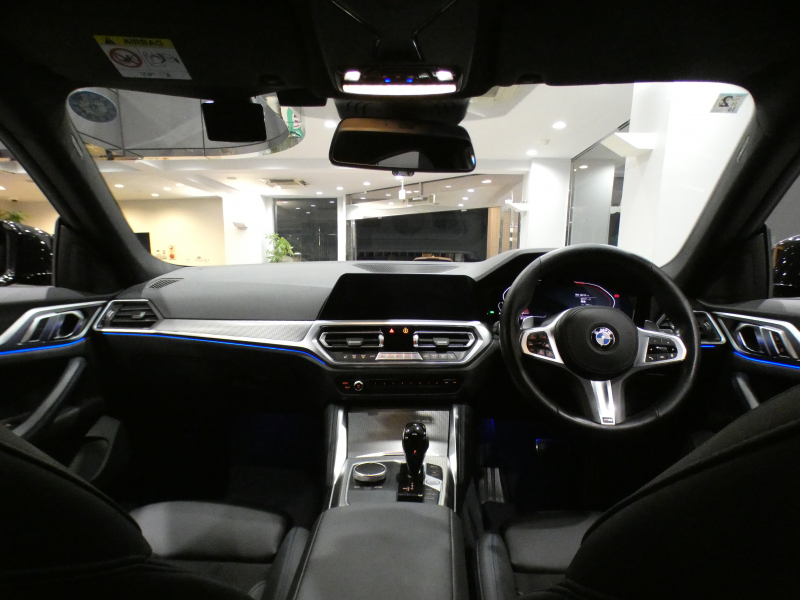BMW 4シリーズ 420iｸﾞﾗﾝｸｰﾍﾟ Mｽﾎﾟｰﾂ　Dｱｼｽﾄ+ 追ACC ﾚｰﾝCHW 衝突軽減 黒半革 ﾋｰﾀｰ iﾄﾞﾗｲﾌﾞﾅﾋﾞ(第7世代ﾀｯﾁP対応) ﾜｲﾔﾚｽCH 全周囲ｶﾒﾗ PDC LEDﾗｲﾄ ｵｰﾄﾃｰﾙｹﾞｰﾄ Mｽﾎﾟｰﾂｴｱﾛ&18AW　2年保証
