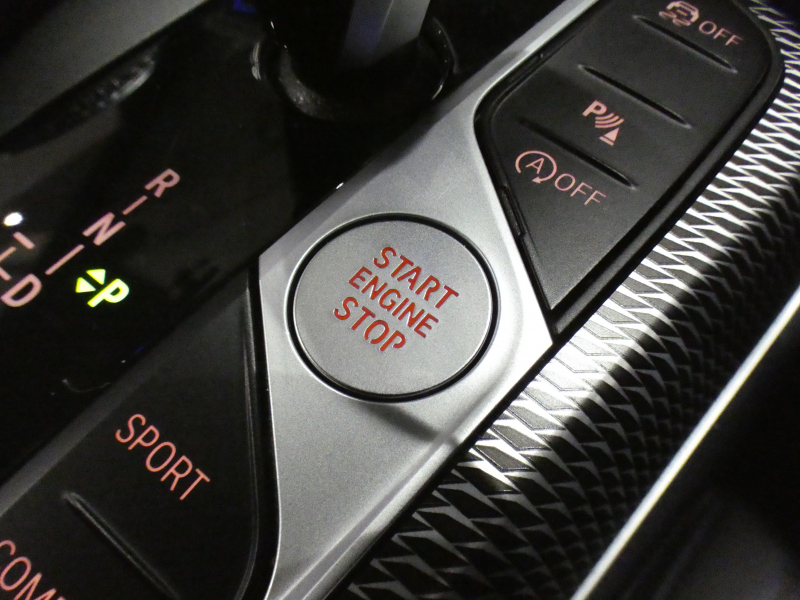 BMW 4シリーズ 420iｸﾞﾗﾝｸｰﾍﾟ Mｽﾎﾟｰﾂ　Dｱｼｽﾄ+ 追ACC ﾚｰﾝCHW 衝突軽減 黒半革 ﾋｰﾀｰ iﾄﾞﾗｲﾌﾞﾅﾋﾞ(第7世代ﾀｯﾁP対応) ﾜｲﾔﾚｽCH 全周囲ｶﾒﾗ PDC LEDﾗｲﾄ ｵｰﾄﾃｰﾙｹﾞｰﾄ Mｽﾎﾟｰﾂｴｱﾛ&18AW　2年保証