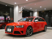 アウディ RS4アバント RS4ｱﾊﾞﾝﾄ 4.2FSIｸﾜﾄﾛ　ADVｷｰ 追ACC ﾚｰﾝ&ｻｲﾄﾞｱｼｽﾄ 衝突軽減 黒革Sｽﾎﾟｰﾂｼｰﾄ ﾊﾟﾉﾗﾏSR MMIﾅﾋﾞTV B&Oｻｳﾝﾄﾞ Bｶﾒﾗ PDC ｷｾﾉﾝ RS専用ｴｸｽﾃﾘｱ&20AW 可変ﾏﾌﾗｰ 450ps　2年保証