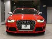 アウディ RS4アバント RS4ｱﾊﾞﾝﾄ 4.2FSIｸﾜﾄﾛ　ADVｷｰ 追ACC ﾚｰﾝ&ｻｲﾄﾞｱｼｽﾄ 衝突軽減 黒革Sｽﾎﾟｰﾂｼｰﾄ ﾊﾟﾉﾗﾏSR MMIﾅﾋﾞTV B&Oｻｳﾝﾄﾞ Bｶﾒﾗ PDC ｷｾﾉﾝ RS専用ｴｸｽﾃﾘｱ&20AW 可変ﾏﾌﾗｰ 450ps　2年保証