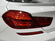 BMW Mシリーズ M6ｸｰﾍﾟ　ｺﾝﾌｫA 黒革 ﾋｰﾀｰ ｶｰﾎﾞﾝR iﾄﾞﾗｲﾌﾞﾅﾋﾞ(CIC) BTｵｰﾃﾞｨｵ Bｶﾒﾗ&ﾌﾛﾝﾄｶﾒﾗ PDC ﾍｯﾄﾞｱｯﾌﾟDSP LEDﾗｲﾄ 専用ｴｸｽﾃﾘｱ&20AW 560ps　2年保証