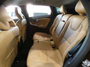 ボルボ V40 V40ｸﾛｽｶﾝﾄﾘｰ T5 AWD ｻﾏﾑ　追ACC･LKA･LCMA 茶革 ﾋｰﾀｰ 7ｲﾝﾁHDDﾅﾋﾞTV ﾌﾟﾚﾐｱﾑｻｳﾝﾄﾞ Bｶﾒﾗ LEDﾗｲﾄ ﾄﾞﾗﾚｺ 専用ｴｸｽﾃﾘｱ&18AW　2年保証