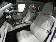 ボルボ V60 V60 T5ｲﾝｽｸﾘﾌﾟｼｮﾝ ﾌﾟﾗｽPKG　1ｵｰﾅｰ 追ACC･LKA･ LCMA ｽﾃｱﾋｰﾀｰ 白革 全席ﾋｰﾀｰ ﾍﾞﾝﾁﾚｰﾀｰ ﾏｯｻｰｼﾞ機能 ﾊﾟﾉﾗﾏSR ﾀｯﾁｽｸﾘｰﾝHDDﾅﾋﾞTV harman/K 全周ｶﾒﾗ ﾍｯﾄﾞｱｯﾌﾟDSP LEDﾗｲﾄ ｵｰﾄﾃｰﾙｹﾞｰﾄ 19AW　2年保証