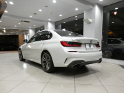 BMW 3シリーズ M340i xDrive ｲﾉﾍﾞｰｼｮﾝPKG　Dｱｼｽﾄ 追ACC ﾚｰﾝCHW 衝突軽減 黒革Mｽﾎﾟｰﾂｼｰﾄ ﾋｰﾀｰ iﾄﾞﾗｲﾌﾞﾅﾋﾞ(第7世代) harmank ﾜｲﾔﾚｽCH ﾍｯﾄﾞｱｯﾌﾟDSP 全周ｶﾒﾗ PDC ﾚｰｻﾞｰﾗｲﾄ ｵｰﾄﾄﾗﾝｸ 専用ｴｸｽﾃﾘｱ&19AW 387ps　2年保証