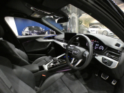 アウディ A4アバント A4ｱﾊﾞﾝﾄ 35TDI Sﾗｲﾝ ｺﾝﾌｫｰﾄPKG　1ｵｰﾅｰ 追ACC ﾚｰﾝ&ｻｲﾄﾞｱｼｽﾄ 半革 ﾀｯﾁｽｸﾘｰﾝMMIﾅﾋﾞTV 全周囲ｶﾒﾗ PDC ﾏﾄﾘｸｽLED ｵｰﾄﾃｰﾙｹﾞｰﾄ Sﾗｲﾝｴｸｽﾃﾘｱ&18AW　2年保証