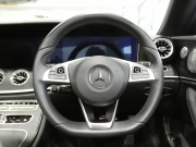 メルセデスベンツ Eクラス E200ｶﾌﾞﾘｵﾚ ｽﾎﾟｰﾂ ﾚｻﾞｰPKG　1ｵｰﾅｰ 黒革/黒幌 ﾋｰﾀｰ&ｴｱｽｶｰﾌ ﾅﾋﾞTV ﾌﾞﾙﾒｽﾀｰ 全周囲ｶﾒﾗ PTS ﾍｯﾄﾞｱｯﾌﾟDSP ﾏﾙﾁﾋﾞｰﾑLED ｱﾝﾋﾞｴﾝﾄﾗｲﾄ AMGｽﾀｲﾘﾝｸﾞ&19AW　2年保証