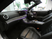 メルセデスベンツ Eクラス E200ｶﾌﾞﾘｵﾚ ｽﾎﾟｰﾂ ﾚｻﾞｰPKG　1ｵｰﾅｰ 黒革/黒幌 ﾋｰﾀｰ&ｴｱｽｶｰﾌ ﾅﾋﾞTV ﾌﾞﾙﾒｽﾀｰ 全周囲ｶﾒﾗ PTS ﾍｯﾄﾞｱｯﾌﾟDSP ﾏﾙﾁﾋﾞｰﾑLED ｱﾝﾋﾞｴﾝﾄﾗｲﾄ AMGｽﾀｲﾘﾝｸﾞ&19AW　2年保証