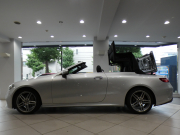 メルセデスベンツ Eクラス E200ｶﾌﾞﾘｵﾚ ｽﾎﾟｰﾂ ﾚｻﾞｰPKG　1ｵｰﾅｰ 黒革/黒幌 ﾋｰﾀｰ&ｴｱｽｶｰﾌ ﾅﾋﾞTV ﾌﾞﾙﾒｽﾀｰ 全周囲ｶﾒﾗ PTS ﾍｯﾄﾞｱｯﾌﾟDSP ﾏﾙﾁﾋﾞｰﾑLED ｱﾝﾋﾞｴﾝﾄﾗｲﾄ AMGｽﾀｲﾘﾝｸﾞ&19AW　2年保証