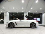 BMW Z4 【ｷｬﾝﾍﾟｰﾝ価格】Z4 M40i ｲﾉﾍﾞｰｼｮﾝPKG　ｺﾝﾌｫA Dｱｼｽﾄ 追ACC ﾚｰﾝDW 衝突軽減 赤革/黒幌 ﾋｰﾀｰ Mﾊﾟﾌｫｰﾏﾝｽｽﾃｱﾘﾝｸﾞ iﾄﾞﾗｲﾌﾞﾅﾋﾞ(第7世代) ﾗｲﾌﾞCP ﾜｲﾔﾚｽCH ﾍｯﾄﾞｱｯﾌﾟDSP Bｶﾒﾗ 全周PDC LEDﾗｲﾄ 専用ｴｸｽﾃﾘｱ&19AW 387ps　2年保証