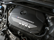 BMW 1シリーズ M135i XDrive　☆indivi外装 1ｵｰﾅｰ ｺﾝﾌｫA 追ACC ﾚｰﾝDW ﾚｰﾝCHW 衝突軽減 黒革Mｽﾎﾟｰﾂｼｰﾄ ﾗｲﾌﾞCP ﾍｯﾄﾞｱｯﾌﾟDSP Bｶﾒﾗ PDC ｵｰﾄﾃｰﾙｹﾞｰﾄ LEDﾗｲﾄ 専用ｴｸｽﾃﾘｱ&18AW 306ps　2年保証