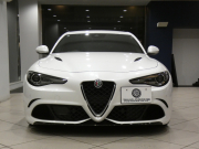 アルファロメオ ジュリア ｼﾞｭﾘｱ ｸｱﾄﾞﾘﾌｫﾘｵ　追ACC ﾚｰﾝﾃﾞｨﾊﾟｰﾁｬｰ&ﾌﾞﾗｲﾝﾄﾞｽﾎﾟｯﾄ 黒半革 Connectｼｽﾃﾑ ｱﾝﾄﾞﾛｲﾄﾞｵｰﾄ harman/Kardon ｷｾﾉﾝ 専用ｴｸｽﾃﾘｱ&19AW ﾀﾞｳﾝｻｽ EBM 可変ﾏﾌﾗｰ 510ps　2年保証