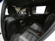 ボルボ V60 V60 B5 Rﾃﾞｻﾞｲﾝ　ｼﾃｨｾｰﾌﾃｨ ACC･BLIS 黒半革 全席ﾋｰﾀｰ ｽﾃｱﾋｰﾀｰ ﾀｯﾁｽｸﾘｰﾝHDDﾅﾋﾞTV harman/K 全周囲ｶﾒﾗ ﾍｯﾄﾞｱｯﾌﾟDSP LEDﾗｲﾄ Rﾃﾞｻﾞｲﾝ専用ｴｸｽﾃﾘｱ&18AW B5ｴﾝｼﾞﾝ+ﾓｰﾀｰ　2年保証