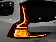 ボルボ V60 V60 B5 Rﾃﾞｻﾞｲﾝ　ｼﾃｨｾｰﾌﾃｨ ACC･BLIS 黒半革 全席ﾋｰﾀｰ ｽﾃｱﾋｰﾀｰ ﾀｯﾁｽｸﾘｰﾝHDDﾅﾋﾞTV harman/K 全周囲ｶﾒﾗ ﾍｯﾄﾞｱｯﾌﾟDSP LEDﾗｲﾄ Rﾃﾞｻﾞｲﾝ専用ｴｸｽﾃﾘｱ&18AW B5ｴﾝｼﾞﾝ+ﾓｰﾀｰ　2年保証