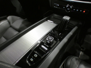 ボルボ V60 V60 B5 Rﾃﾞｻﾞｲﾝ　ｼﾃｨｾｰﾌﾃｨ ACC･BLIS 黒半革 全席ﾋｰﾀｰ ｽﾃｱﾋｰﾀｰ ﾀｯﾁｽｸﾘｰﾝHDDﾅﾋﾞTV harman/K 全周囲ｶﾒﾗ ﾍｯﾄﾞｱｯﾌﾟDSP LEDﾗｲﾄ Rﾃﾞｻﾞｲﾝ専用ｴｸｽﾃﾘｱ&18AW B5ｴﾝｼﾞﾝ+ﾓｰﾀｰ　2年保証