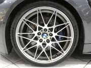 BMW Mシリーズ M4ｶﾌﾞﾘｵﾚ ｺﾝﾍﾟﾃｨｼｮﾝ　後期 ﾚｰﾝCHW 衝突軽減 赤革 iﾄﾞﾗｲﾌﾞﾅﾋﾞ((第6世代 ﾀｯﾁP対応) harmank Bｶﾒﾗ ｻｲﾄﾞｶﾒﾗ PDC LEDﾗｲﾄ 専用ｴｸｽﾃﾘｱ&20AW 可変EX 450ps　2年保証